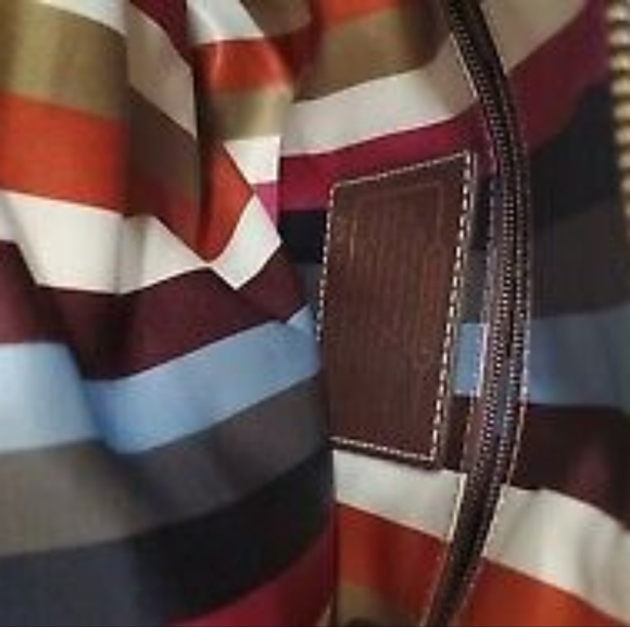 Coach, Logo printed Blue Canvas with leather trim and handles - Picture 6 of 10